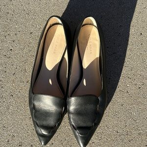 Cole Haan “Leah Skimmer Flat”. Style code: W12529
